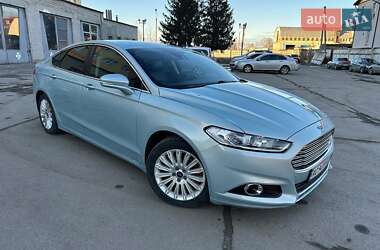 Седан Ford Fusion 2013 в 