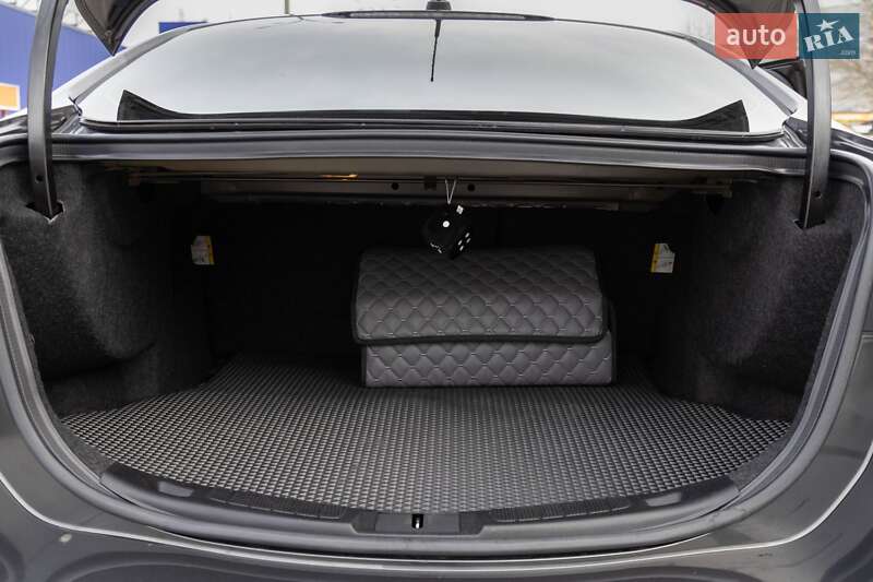 Седан Ford Fusion 2016 в Каменском