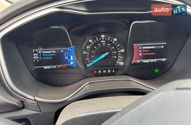Седан Ford Fusion 2017 в 