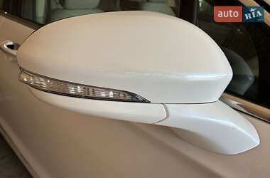 Седан Ford Fusion 2016 в 