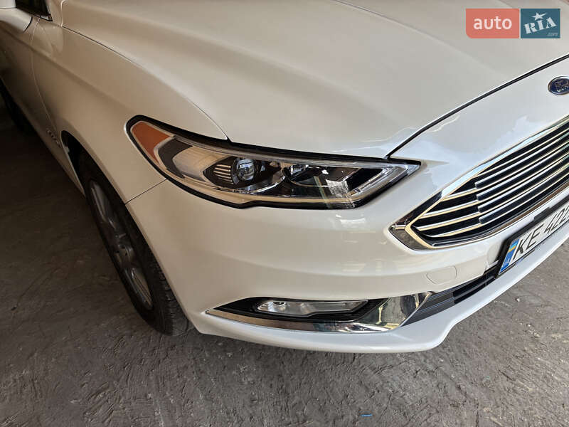 Седан Ford Fusion 2016 в Тернівці