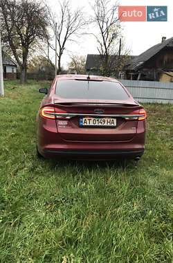 Седан Ford Fusion 2016 в 