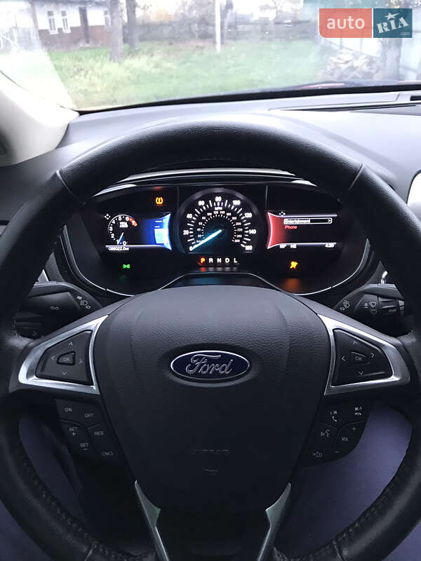 Седан Ford Fusion 2016 в Рожнятові