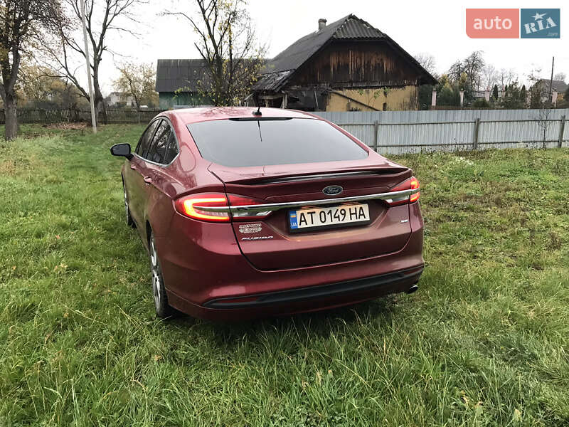 Седан Ford Fusion 2016 в Рожнятові