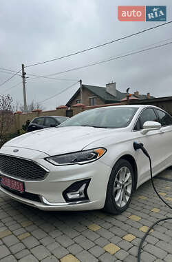 Ford Fusion 2018