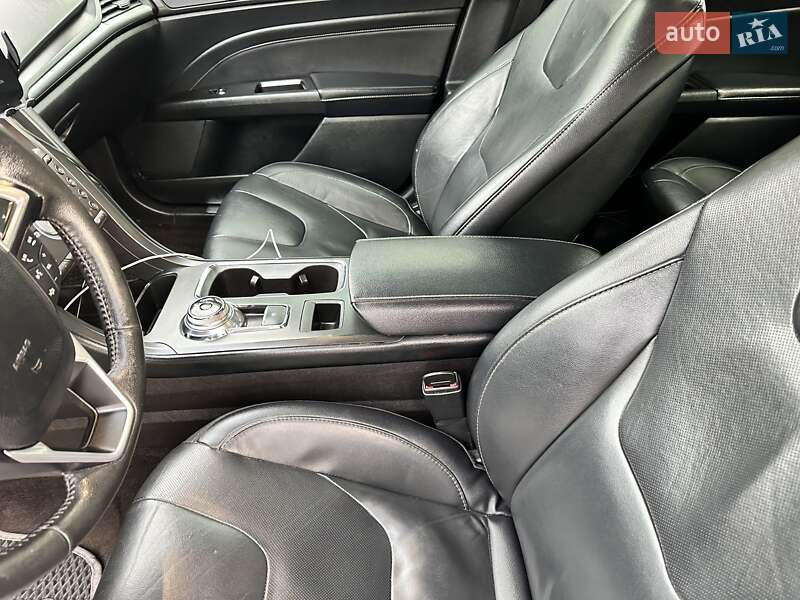 Седан Ford Fusion 2016 в Вінниці