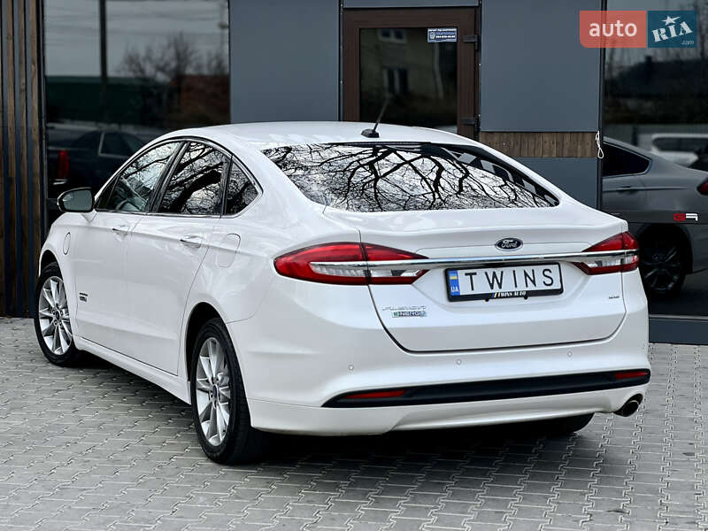 Седан Ford Fusion 2017 в Одесі