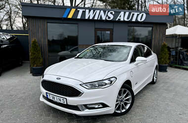 Седан Ford Fusion 2017 в 