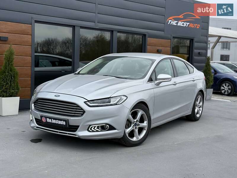Седан Ford Fusion 2015 в Ровно