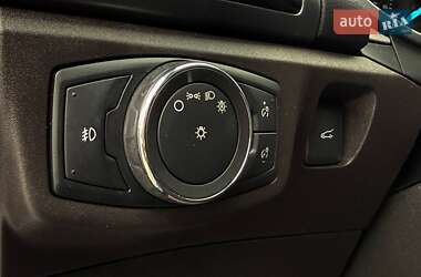 Седан Ford Fusion 2015 в 