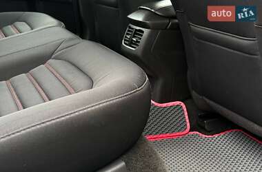 Седан Ford Fusion 2015 в 