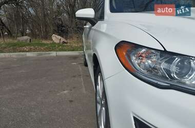 Седан Ford Fusion 2019 в 