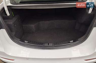 Седан Ford Fusion 2019 в 