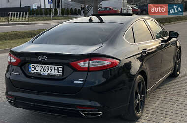 Седан Ford Fusion 2013 в Львове