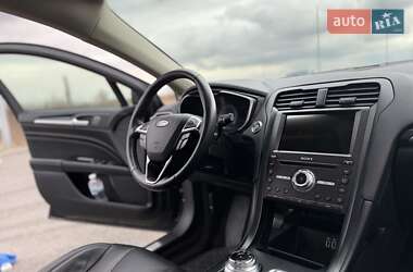 Седан Ford Fusion 2020 в 