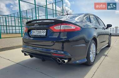 Седан Ford Fusion 2013 в 