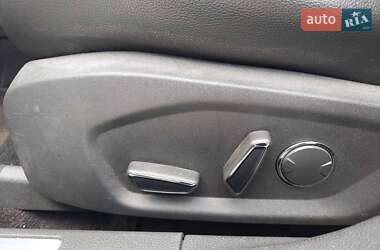 Седан Ford Fusion 2013 в 