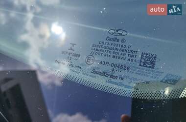 Седан Ford Fusion 2013 в 