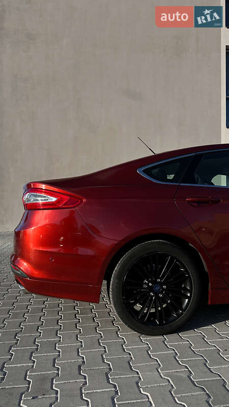 Седан Ford Fusion 2013 в Калуші