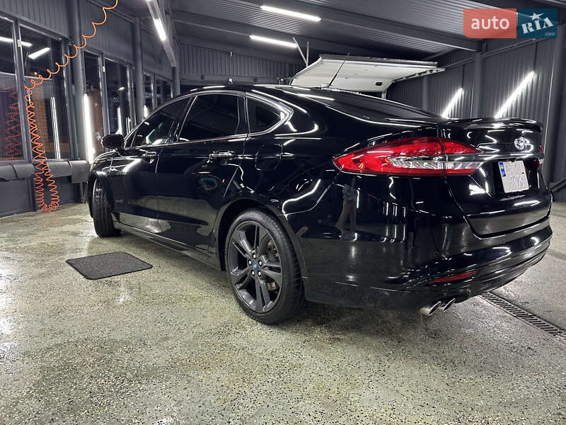 Седан Ford Fusion 2017 в Кривому Розі