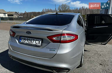 Седан Ford Fusion 2014 в 
