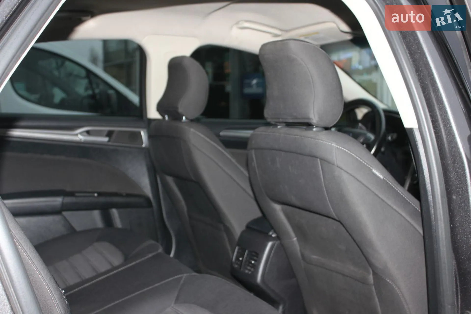 2016 Ford Fusion - мініатюра 26