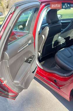 Седан Ford Fusion 2015 в 