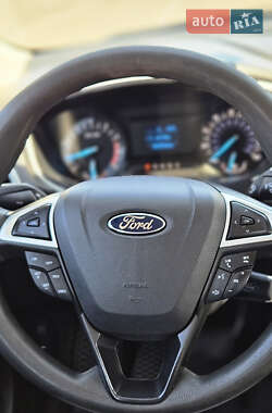 Седан Ford Fusion 2014 в 