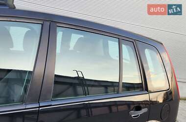 Хэтчбек Ford Fusion 2008 в 