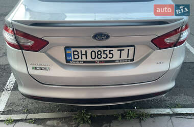 Седан Ford Fusion 2013 в 