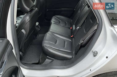 Седан Ford Fusion 2015 в 