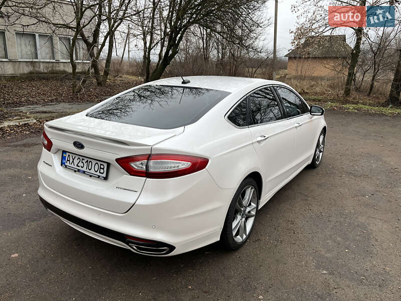 Седан Ford Fusion 2015 в Одесі