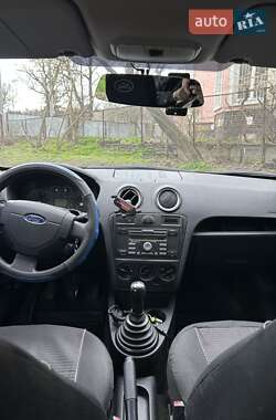 Хэтчбек Ford Fusion 2007 в 