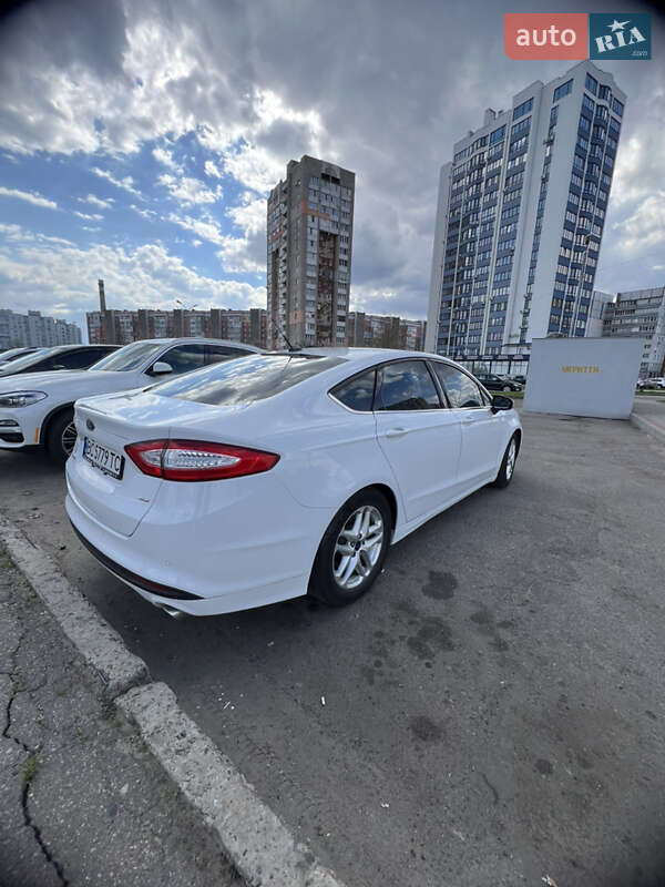 Седан Ford Fusion 2015 в Черкассах