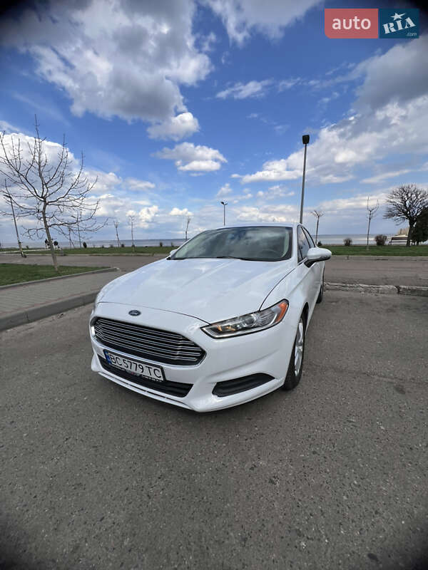 Седан Ford Fusion 2015 в Черкассах