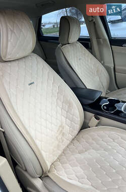 Седан Ford Fusion 2015 в 