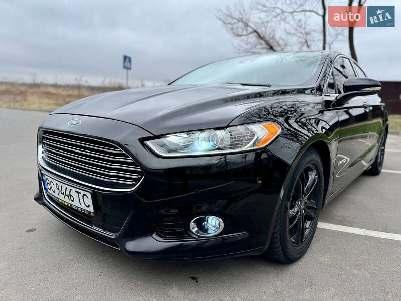 Седан Ford Fusion 2015 в Киеве
