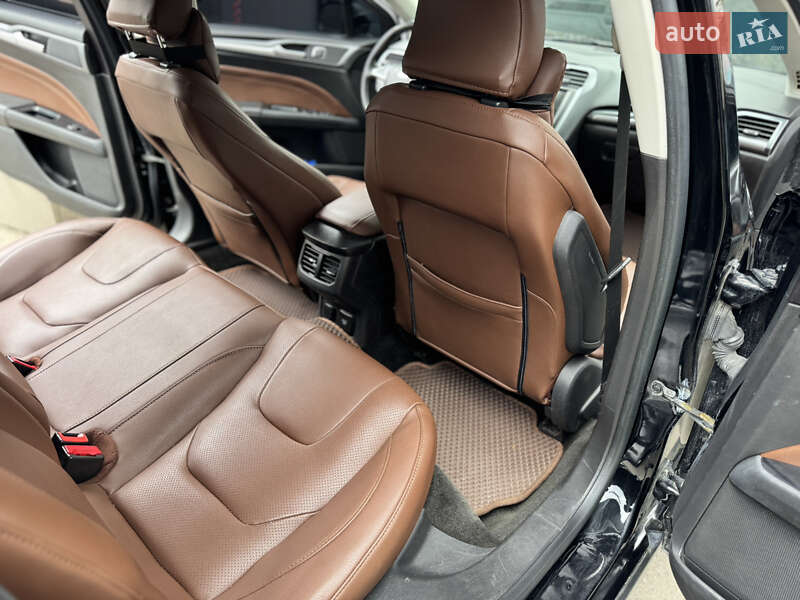 Седан Ford Fusion 2015 в Киеве