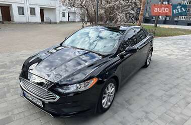 Седан Ford Fusion 2017 в 