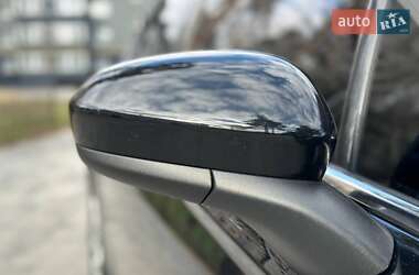 Седан Ford Fusion 2017 в 