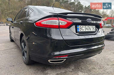 Седан Ford Fusion 2016 в 
