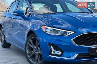 Седан Ford Fusion 2020 в 