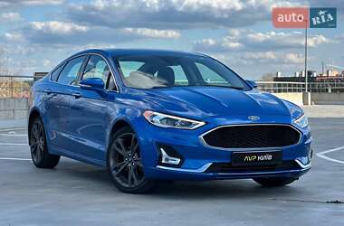 Седан Ford Fusion 2020 в 