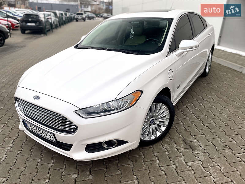 Седан Ford Fusion 2013 в Киеве