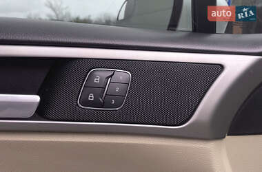 Седан Ford Fusion 2013 в 
