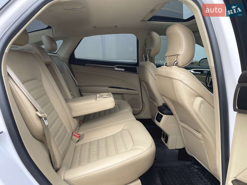 Седан Ford Fusion 2013 в Киеве