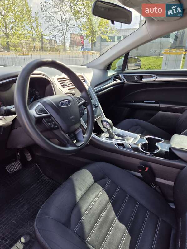 Седан Ford Fusion 2014 в Каменском