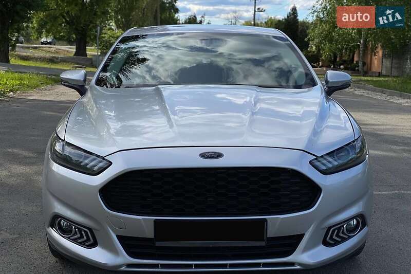Седан Ford Fusion 2013 в Львові