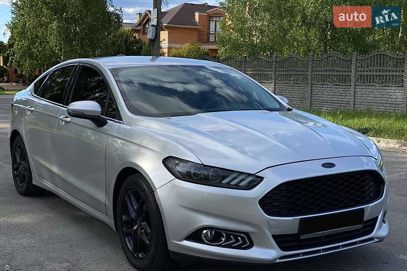 Седан Ford Fusion 2013 в Львові