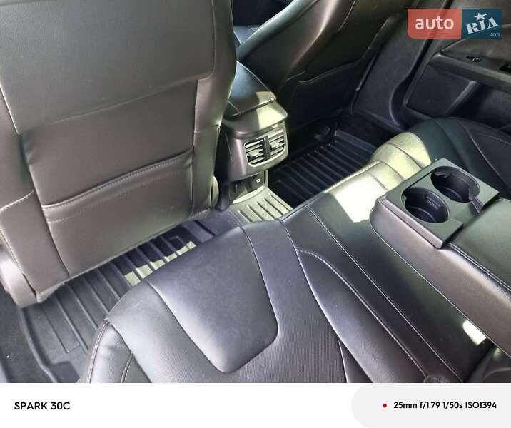 Седан Ford Fusion 2013 в Кропивницькому
